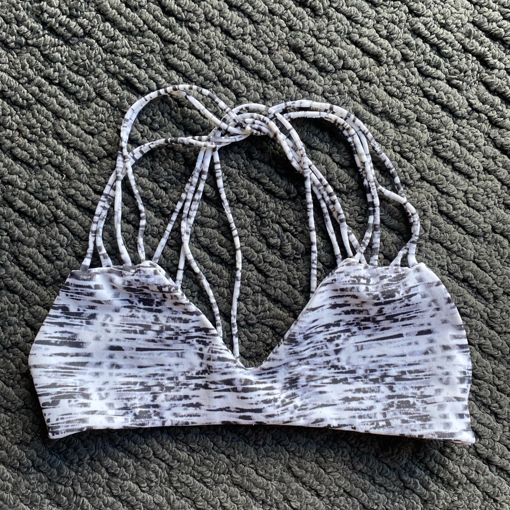 MIKOH bikini top